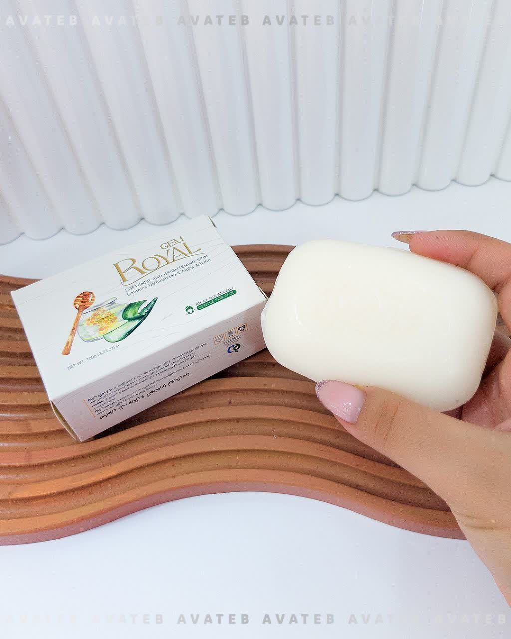 صابون ژل رویال به شرط اصل رفع لک و جوش و روشن کننده